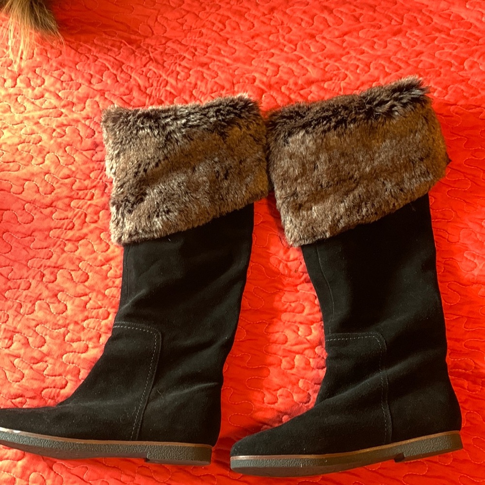 Sam Edelman black suede boots with faux fur trim